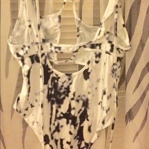 🌼 Black & white SEXY one piece swimsuit☀️🌼